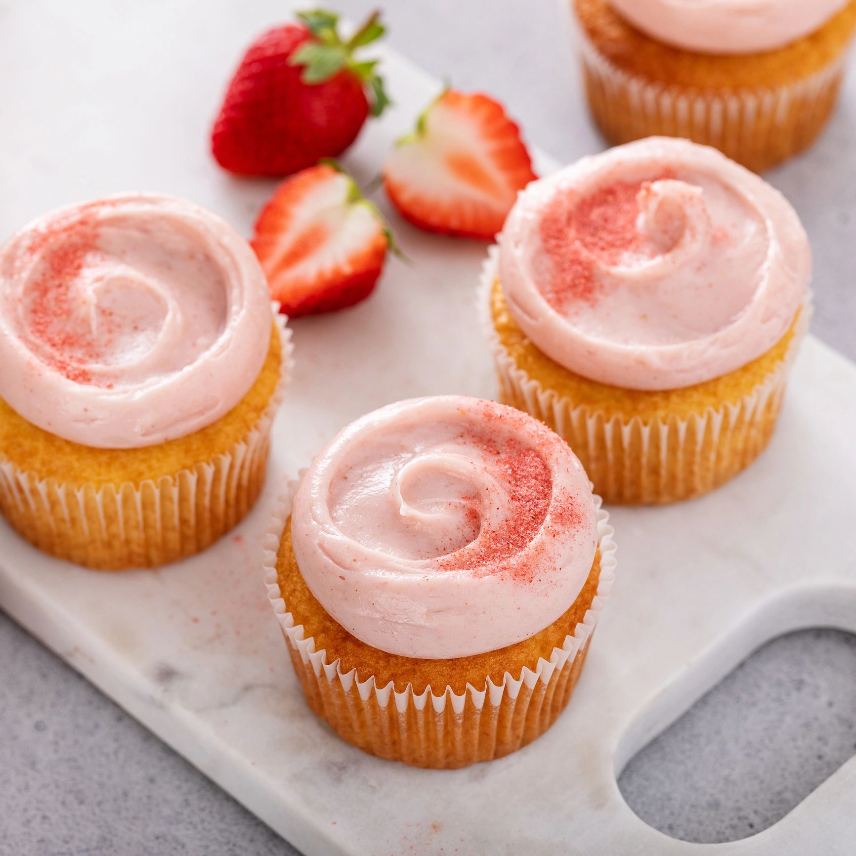 Strawberry lemonade cupcakes with swirled frosting